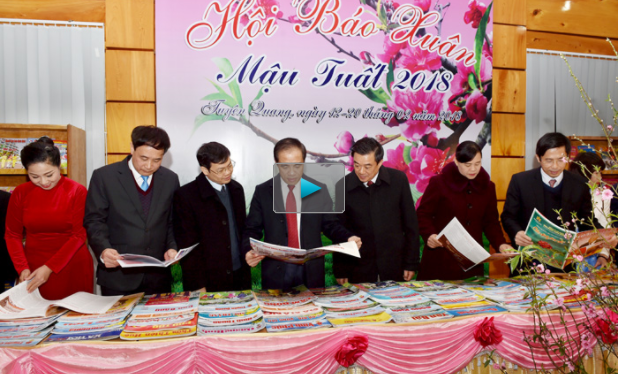 Khai mạc Hội Báo Xuân Đinh Dậu 2017 