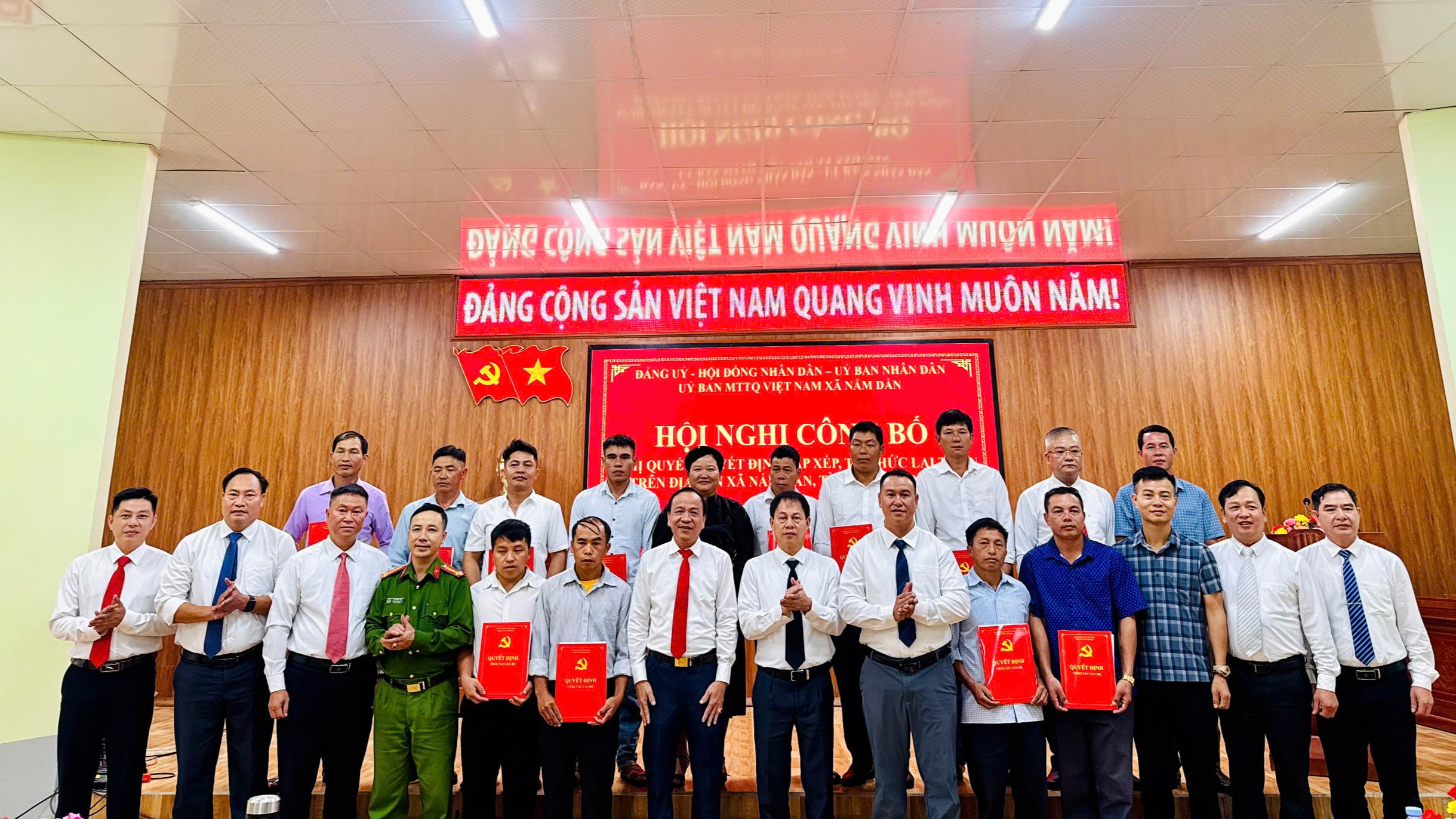Ảnh tin