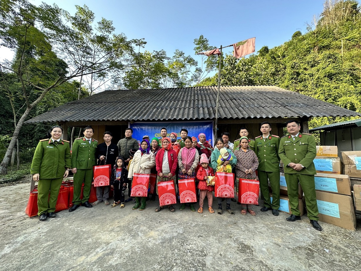 Ảnh tin