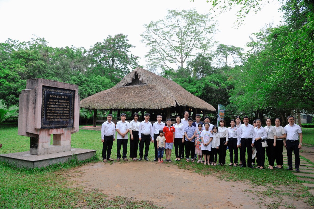 Hành trình về nguồn Kỷ niệm 132 năm sinh nhật Bác Hồ