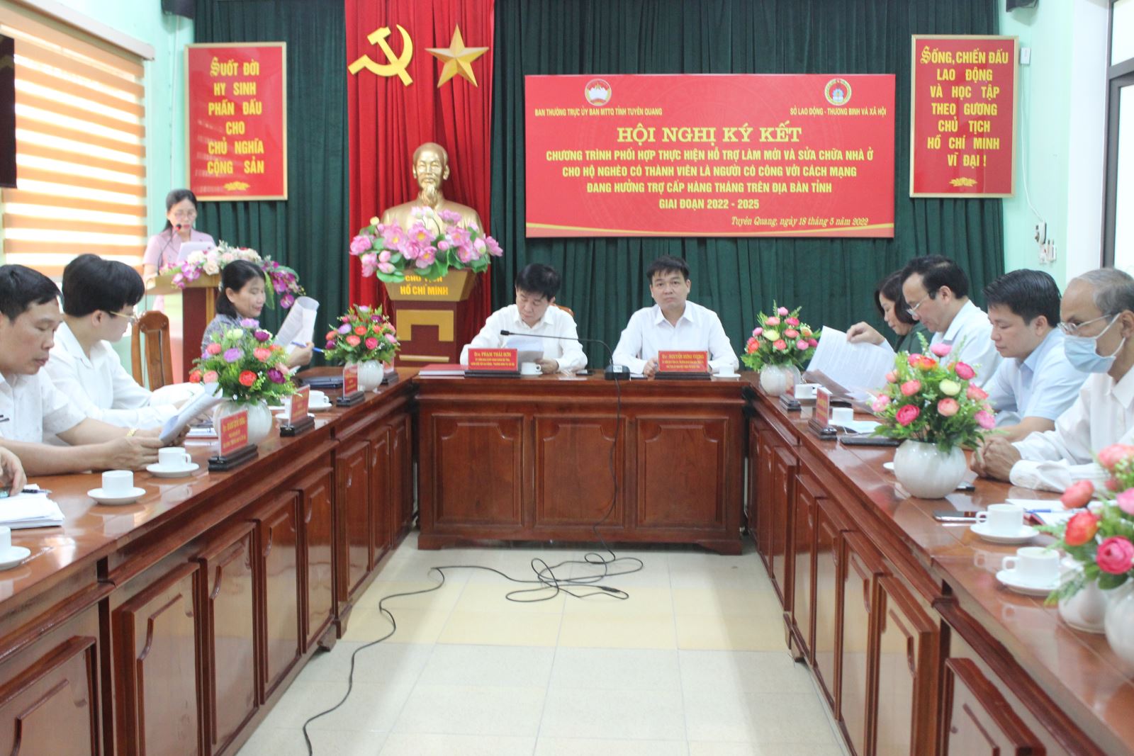 Ảnh tin