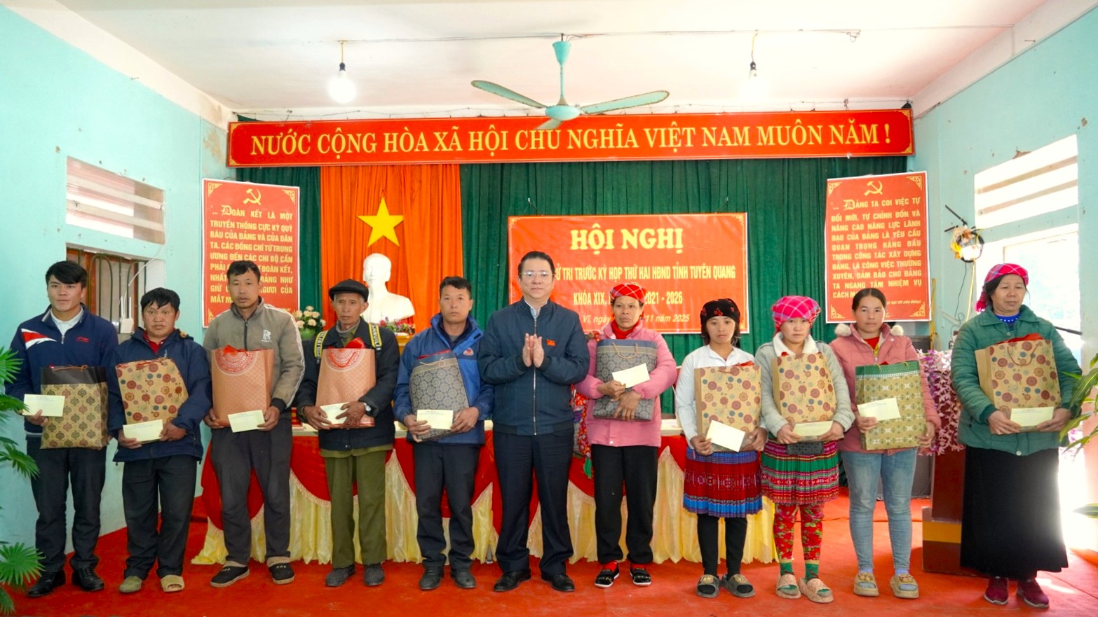 Ảnh tin
