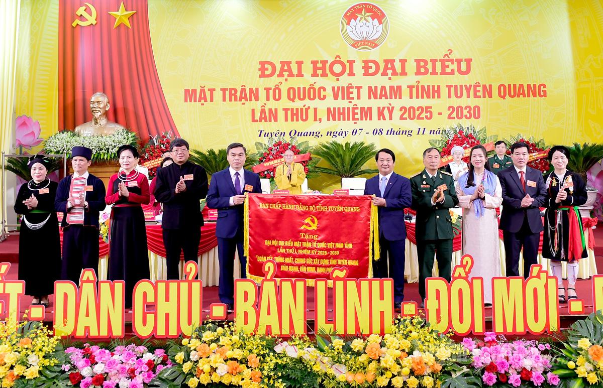 Ảnh tin