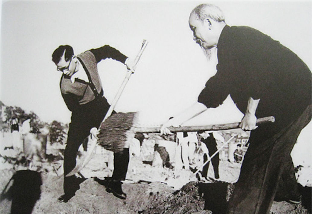 Chủ tịch Hồ Chí Minh - Tấm gương sáng ngời, mẫu mực  về thực hành tiết kiệm, chống lãng phí