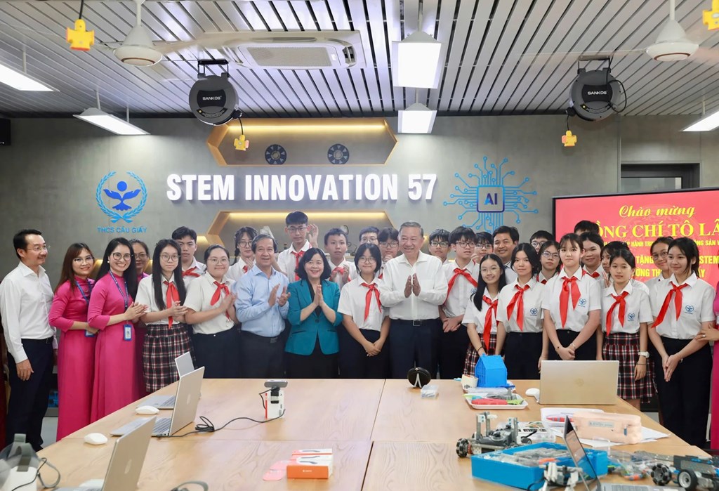 Nghị quyết số 71-NQ/TW ngày 22/8/2025 của Bộ Chính trị về đột phá phát triển giáo dục và đào tạo