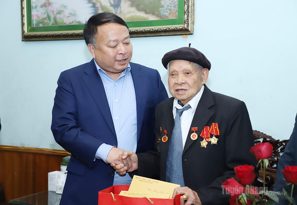 Ảnh tin
